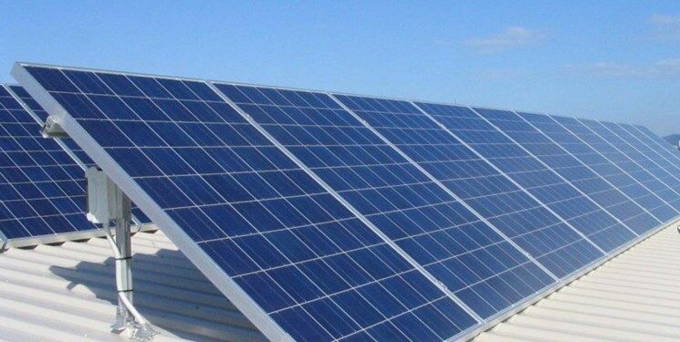 فاز اول پروژه ۳۰۰ مگاواتی برق خورشیدی وزارت دفاع به بهره‌برداری رسید